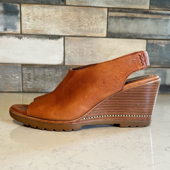 Sorel Nadia Camel Brown Leather Slingbacks Wedge Heeled Sandals - Picture 2 of 16